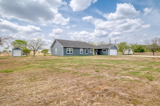 Building Photo - 2950 Co Rd 484