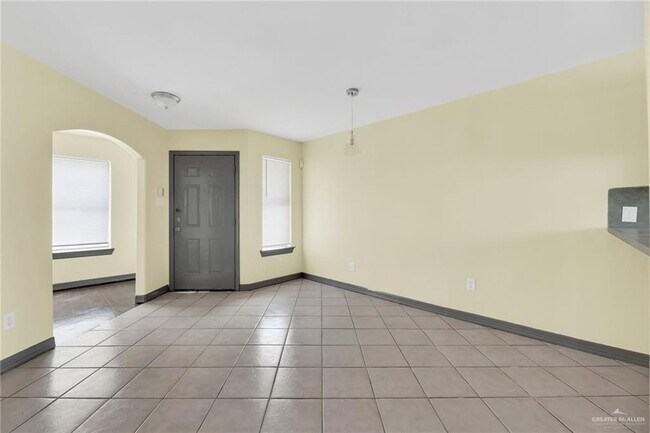 Foto del edificio - 15 West Dr