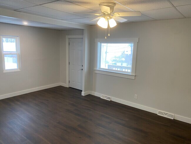 Foto del edificio - 340 N Park St