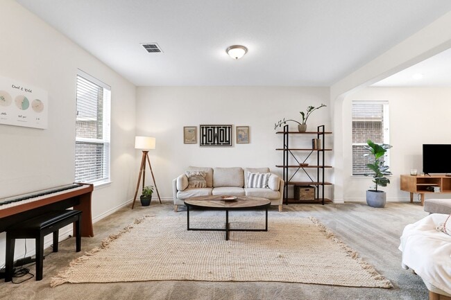 Building Photo - Make Boerne your home!
