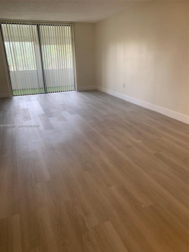 Foto del edificio - 1830 SW 81st Ave