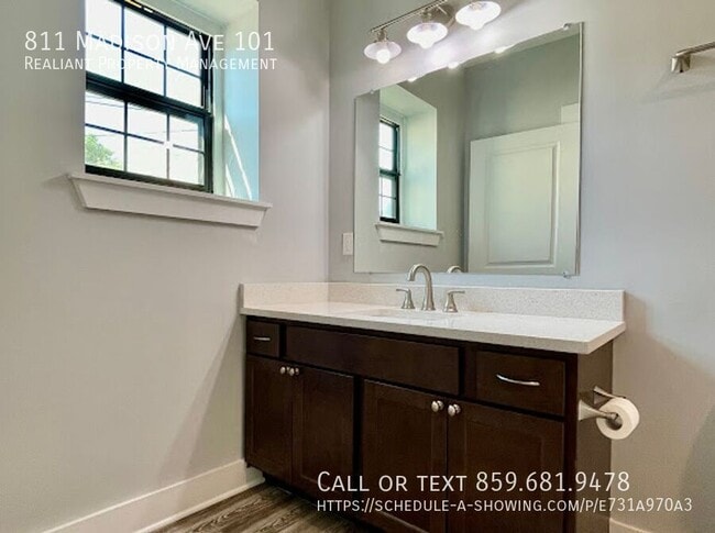 Foto del edificio - 811 Madison Ave