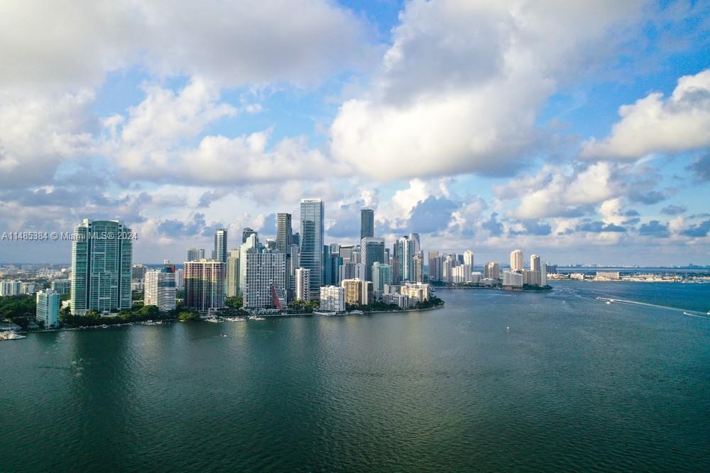 Foto principal - 1901 Brickell Ave