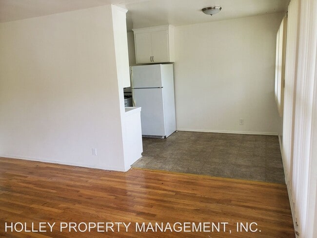 Building Photo - 2337 Penmar Ave