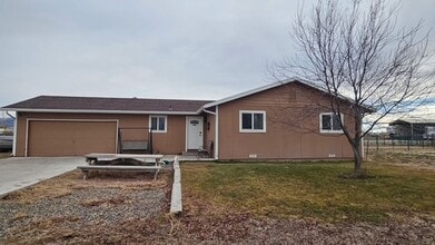 Building Photo - 351 Valley Bend Dr