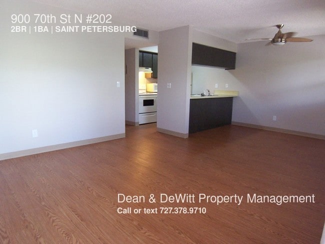 Foto del edificio - 900 70th St N