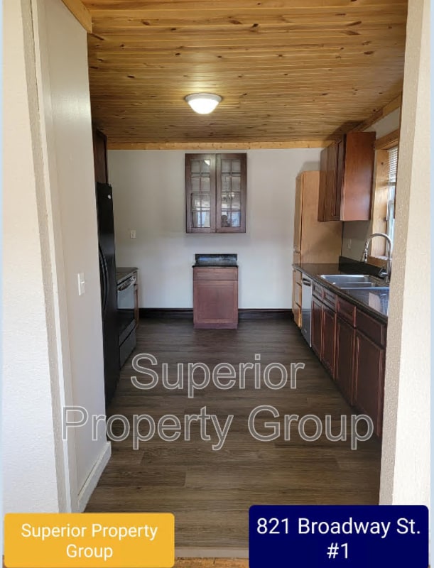 Building Photo - 821 Broadway