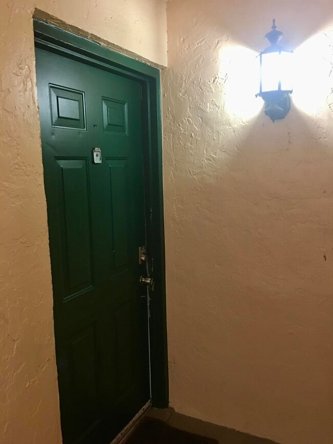 Building Photo - 1721 Village Blvd