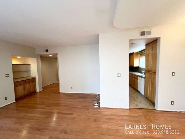 Foto del edificio - 1811 Manning Ave