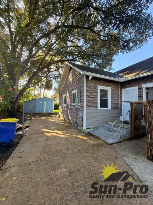 Foto del edificio - 136 W Pine Bluff St