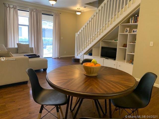 Foto del edificio - 4068 Timber Cove Ln