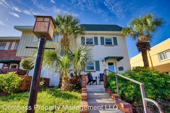 Foto del edificio - 2 br, 1.5 bath House - 713 W. Venice Ave.