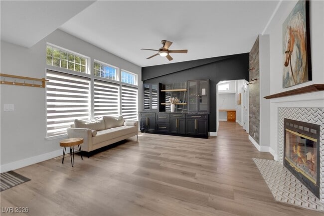 Foto del edificio - 6425 W Quail Ave