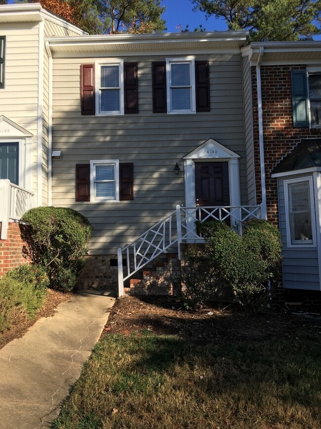 Building Photo - 4128 Kaplan Dr