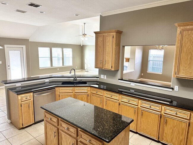 Building Photo - 2533 Wool Dr