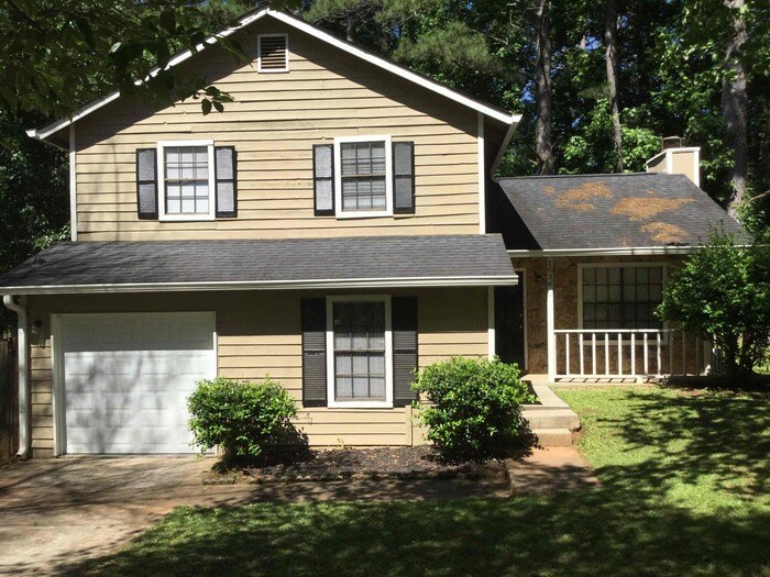 1036 Mainstreet Lake Dr, Stone Mountain, GA 30083 House Rental in