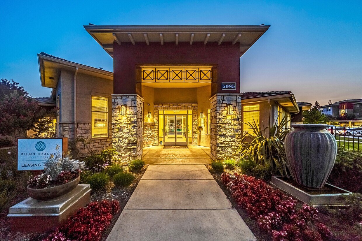 Quinn Crossing Apartments Vacaville, CA