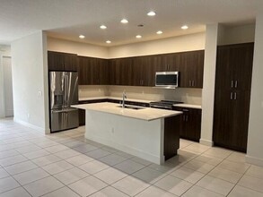 Building Photo - 5553 Quiet Lake Pl