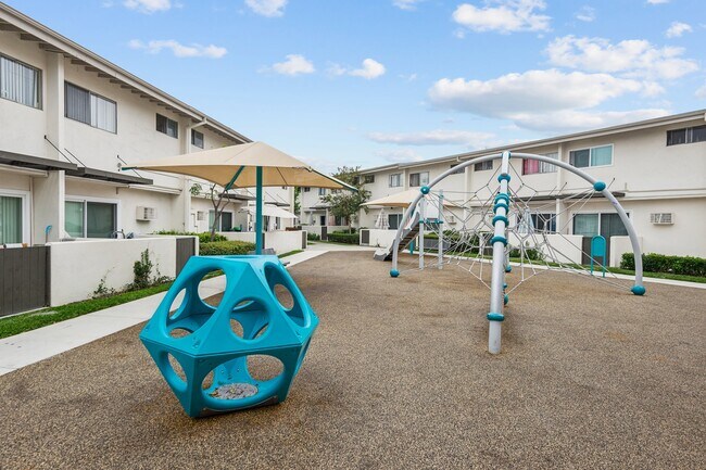 Building Photo - 15743 Francisquito Ave