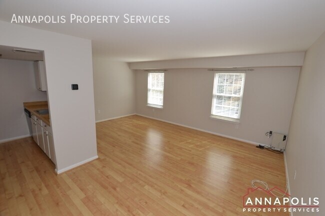 Building Photo - 1424 greendale court