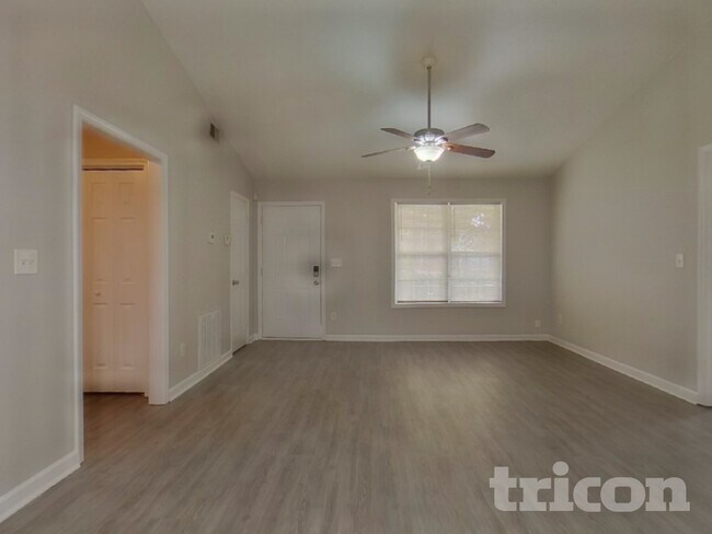 Foto del edificio - 93 Southern Trace Way