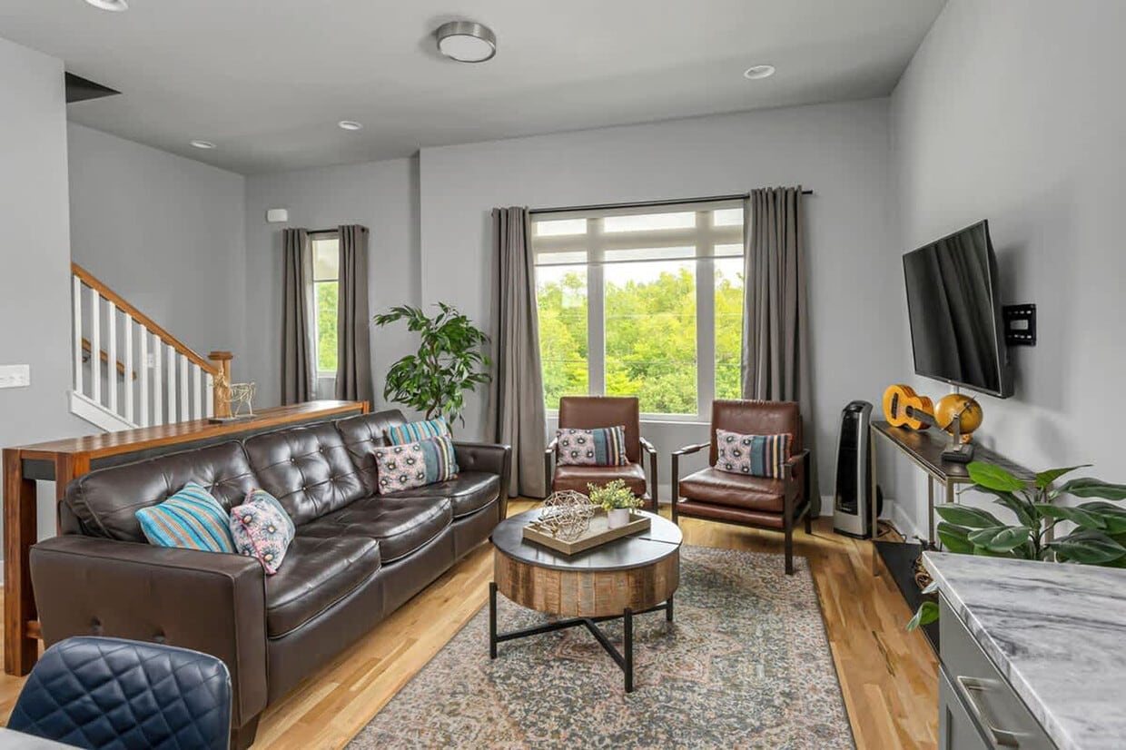 Foto principal - 962 Youngs Ln