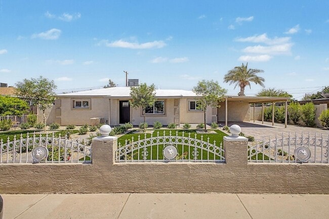 Photo - 8233 N 29th Ave House