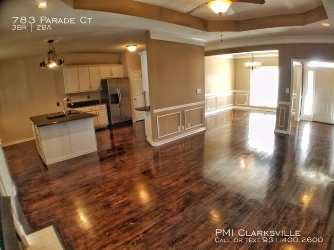 Foto del edificio - Spacious House Near Exit 1