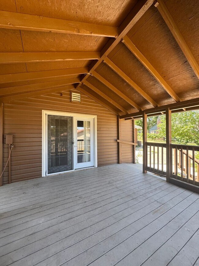 Foto del edificio - Rustic Charm Meets Modern Comfort!