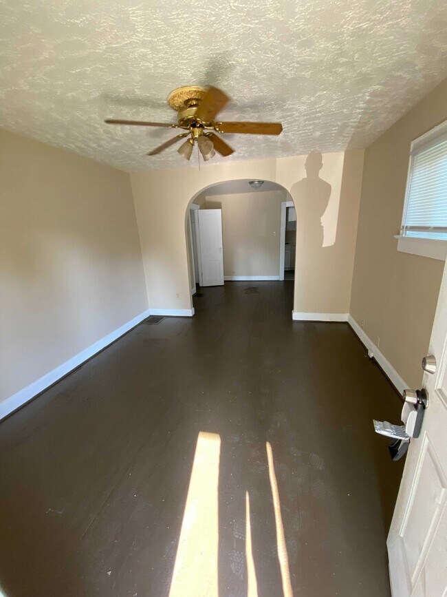 810 812 N Denny Street House For Rent In Indianapolis In Apartments Com