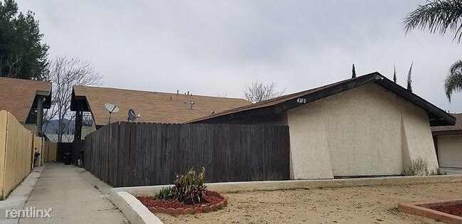 Foto del edificio - 2 br, 1 bath Apartment - 4182 Trevor Lane C