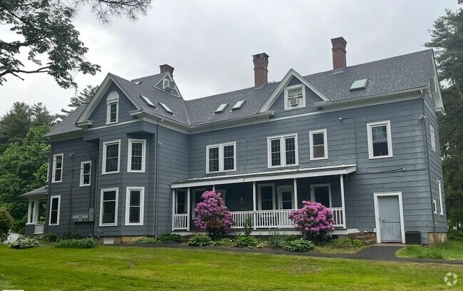 Building Photo - 188 Lovely St