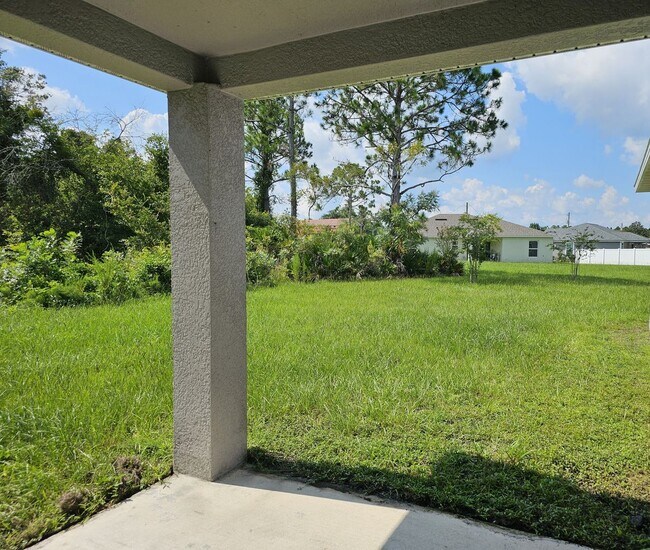 Foto del edificio - Beautiful 4/2 HOME IN PALM COAST