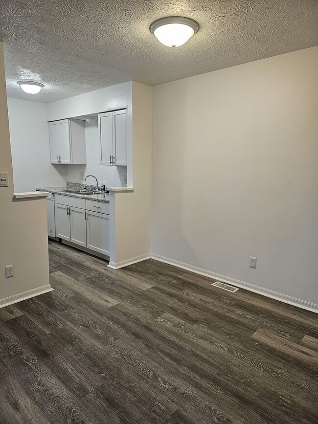 Interior Photo - Center Street Apartments