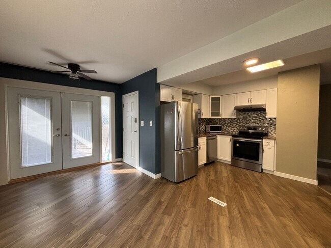 Photo du bâtiment - 6819 Linden Av