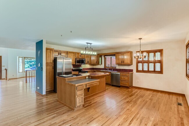 Foto del edificio - Evolve Real Estate: Gorgeous Single Family...