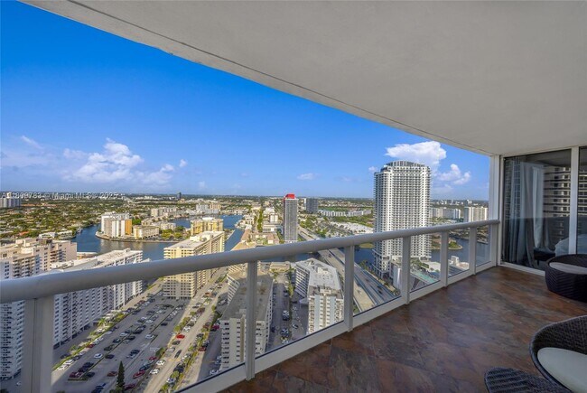 Foto del edificio - 1800 S Ocean Dr