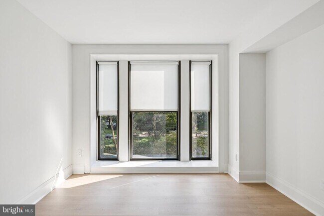 Foto del edificio - 135 S 19th St