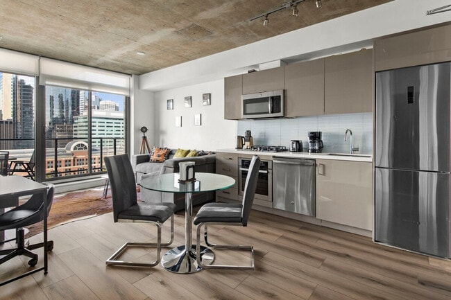 Building Photo - 638-611 11 Ave SW