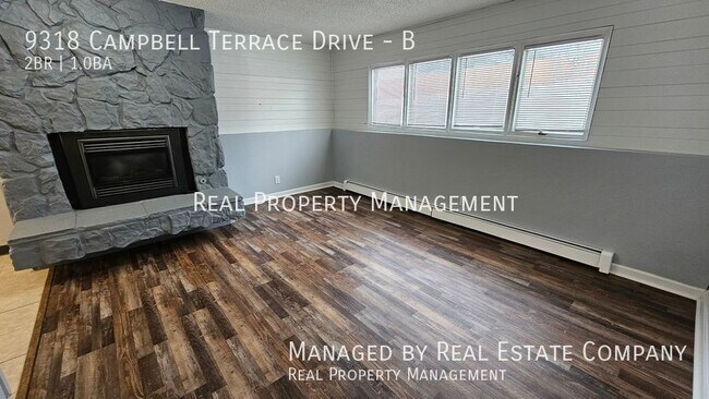 Building Photo - Remodeled Ground Floor Two Bedroom w/ Gas ...