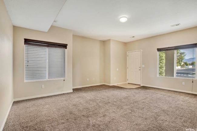 Building Photo - 273 Interlochen Ln