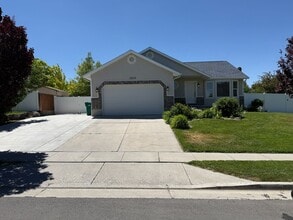 Building Photo - 13878 S Shaggy Peak Dr