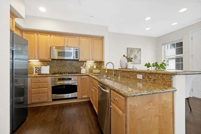 Building Photo - 2502 Jetty Dr