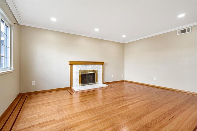 Foto del edificio - 5348 Silver Reef Dr