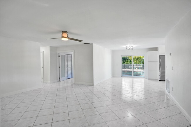 Foto del edificio - 22335 Boulder St