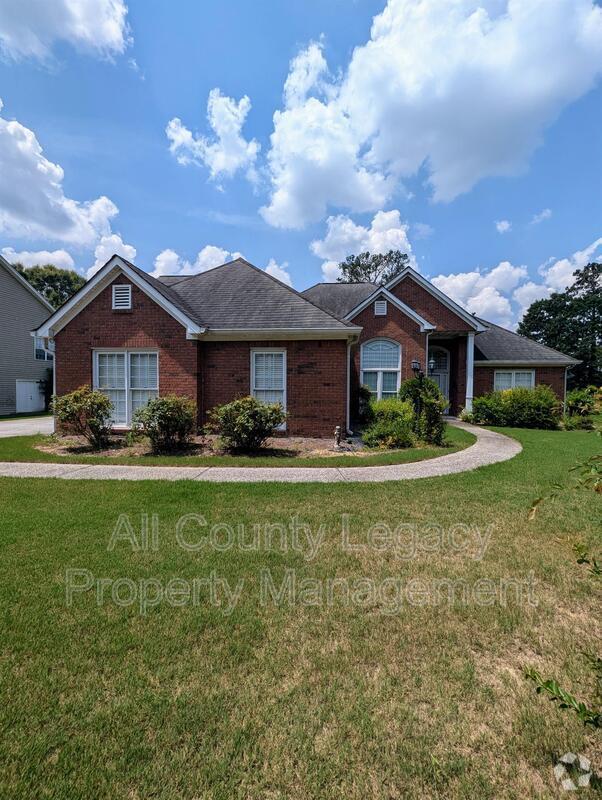 Building Photo - 2705 Meadow Gate Way