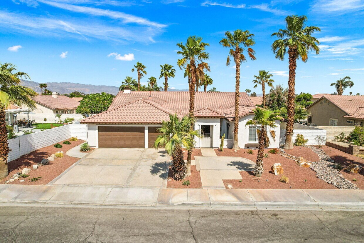 Primary Photo - 44300 Camino Azul