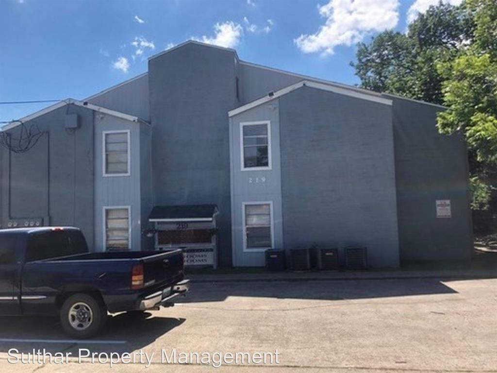 Primary Photo - 219 Fry St