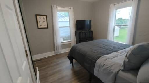 Foto del edificio - 2613 Commerce Blvd