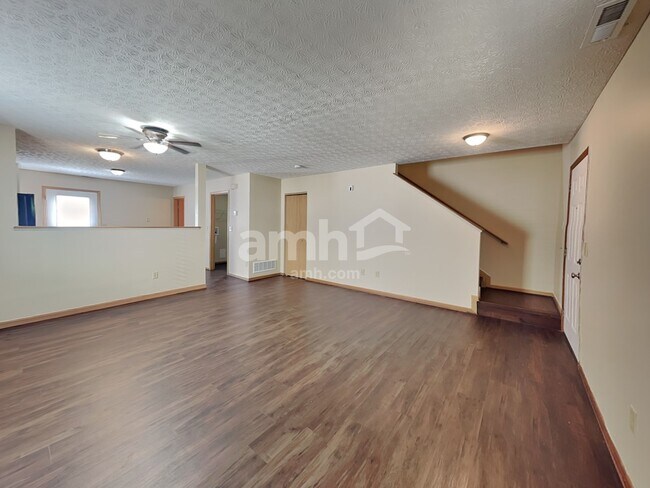 Foto del edificio - 7507 Canal Highlands Blvd